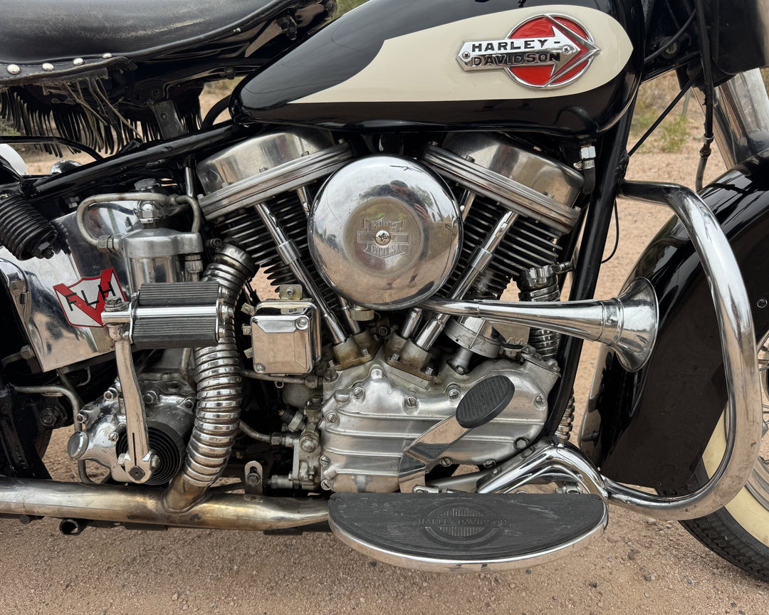 1959 Harley Davidson FLH Duo Glide Panhead Tank Shift Model