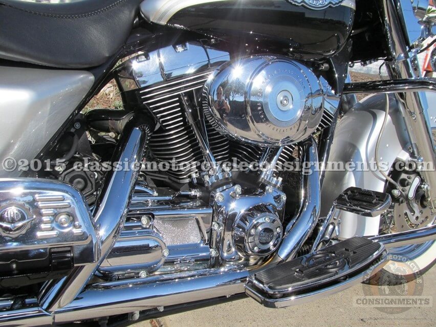 2003 Harley Davidson Road King   SOLD!!