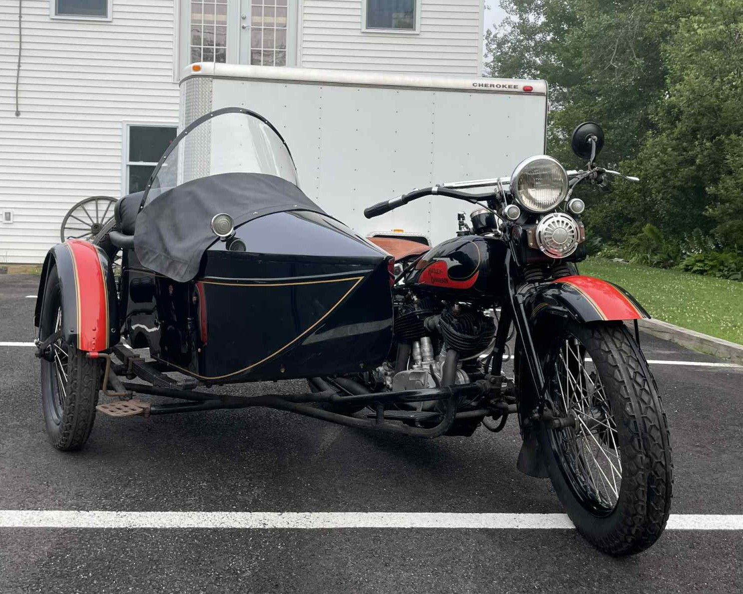 HARLEYDAVIDSON　ハーレー　カウチン 1978 Harley Davidson Fx - Dennis Kirk - Garage Build