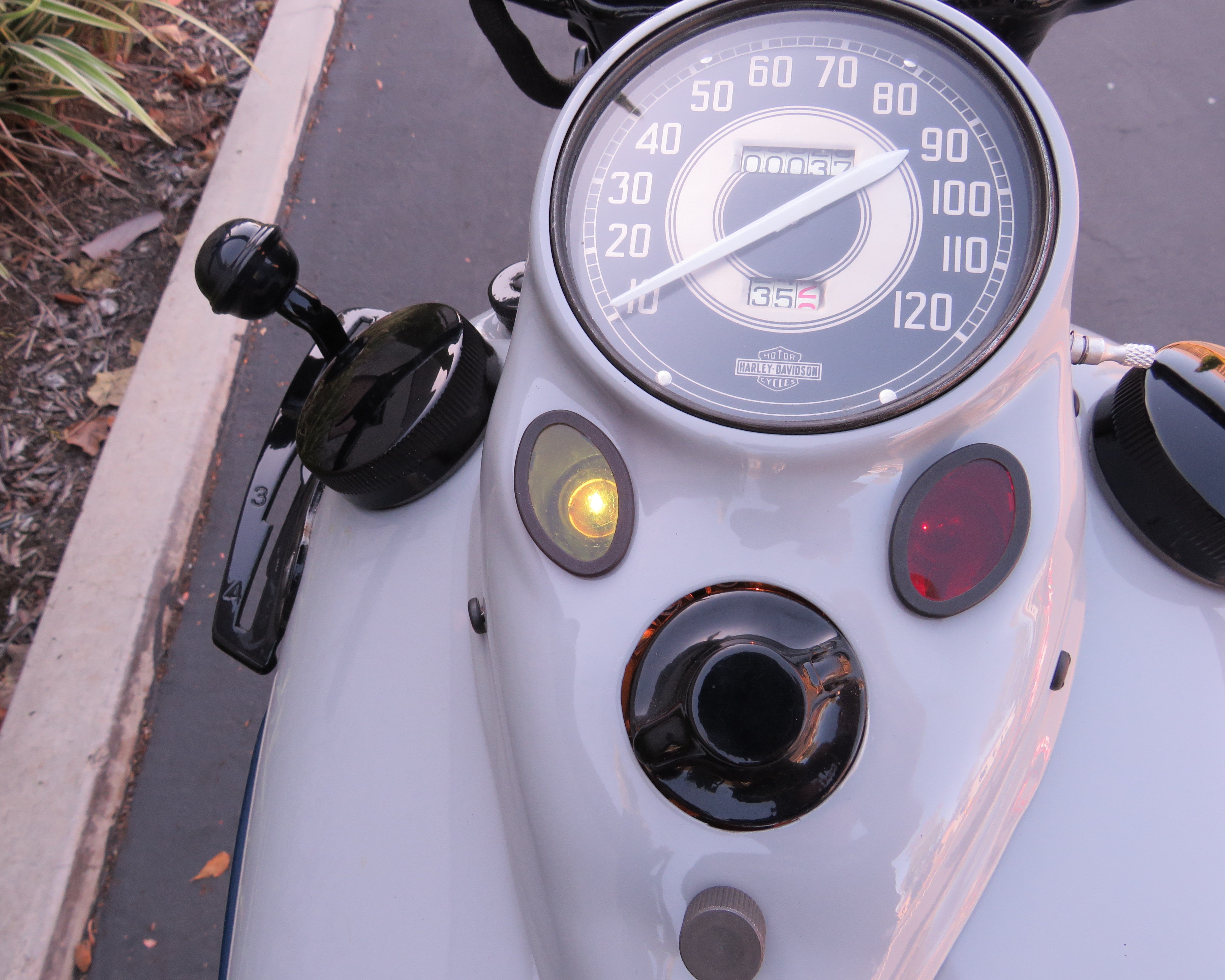 SOLD - 100 Point AMCA Judged - 1945 Harley Davidson FL Knucklehead