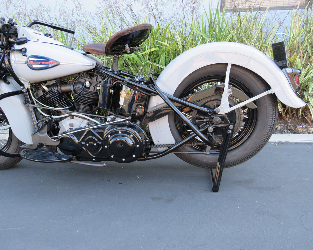 100 Point AMCA Judged - 1945 Harley Davidson FL Knucklehead