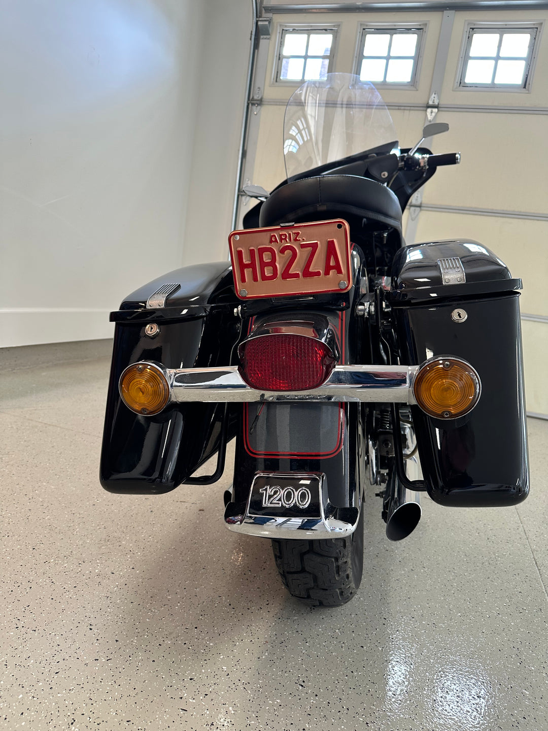 1977 Harley Davidson FLH 1200 Electra Glide King of the Highway Edition